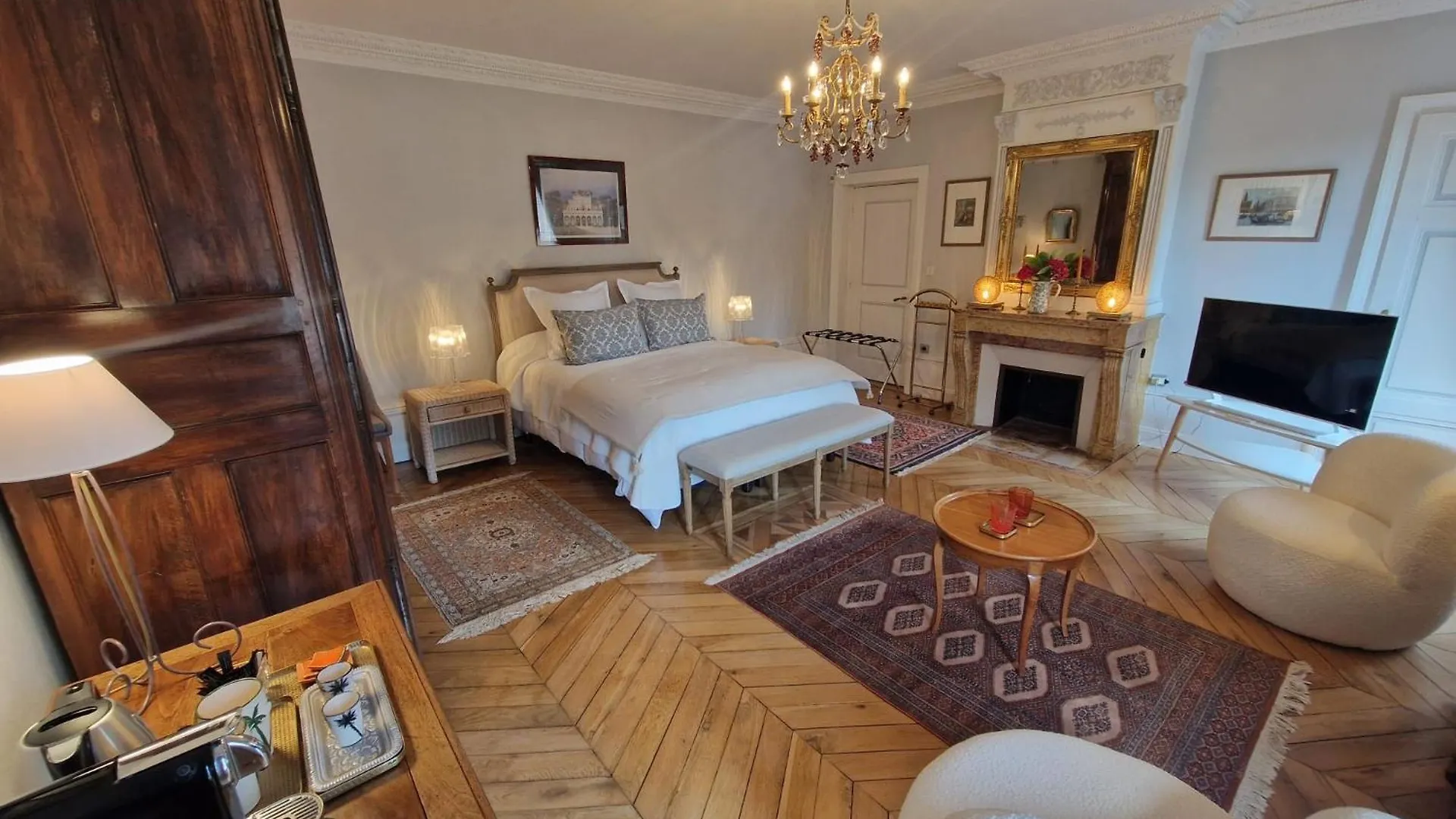 Domaine Des Franchises - Beaujolais Village - Charme Et Authenticite Au Coeur Des Pierres Dorees Denice Bed & Breakfast