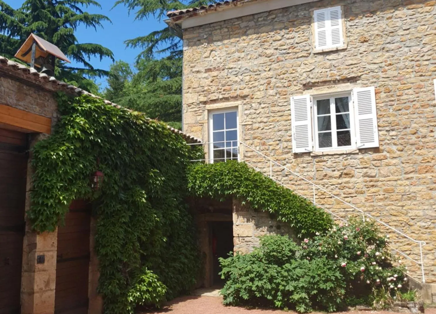 Bed & Breakfast Domaine Des Franchises - Beaujolais Village - Charme Et Authenticite Au Coeur Des Pierres Dorees Denice