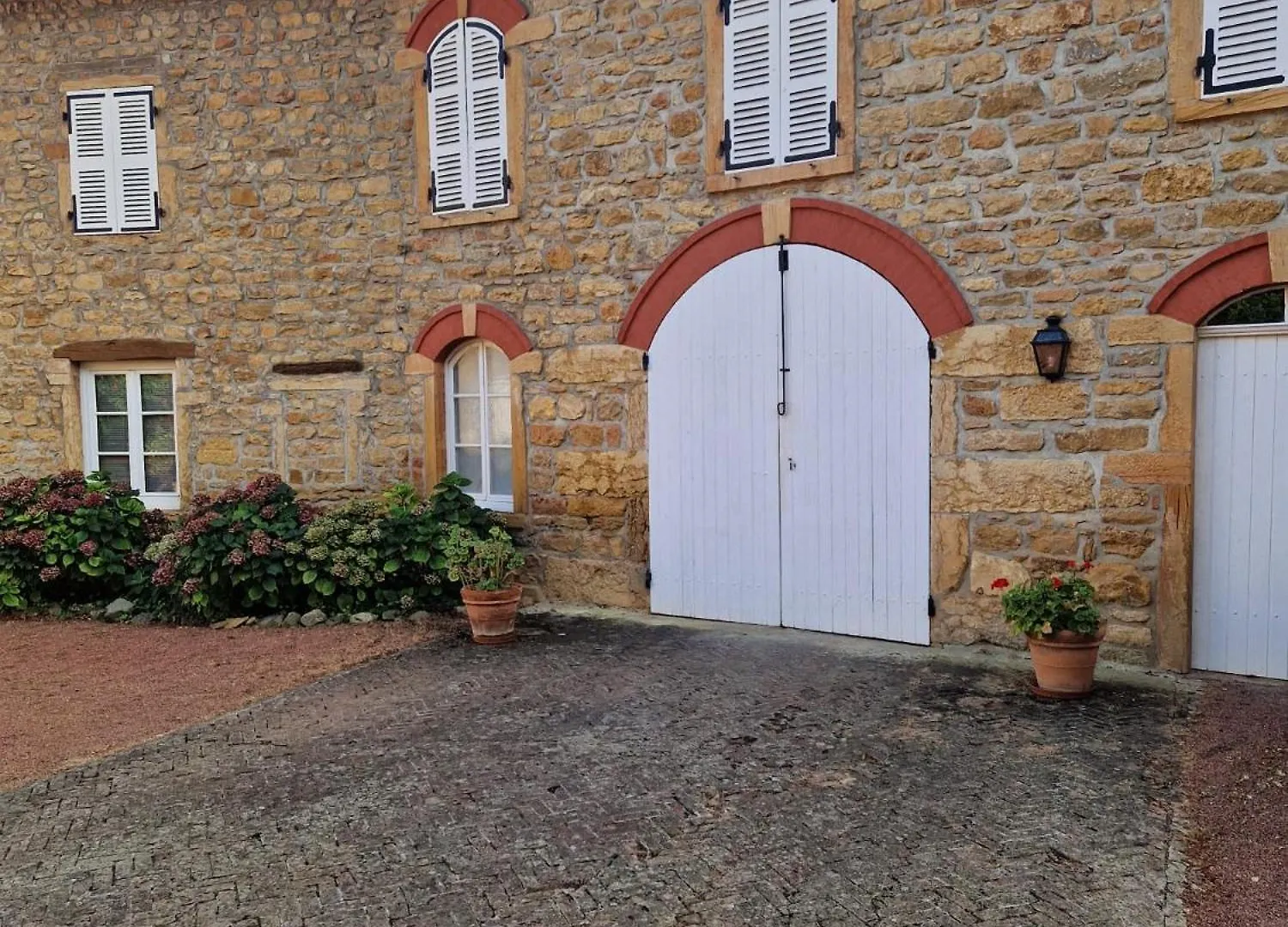 Bed & Breakfast Domaine Des Franchises - Beaujolais Village - Charme Et Authenticite Au Coeur Des Pierres Dorees Denice